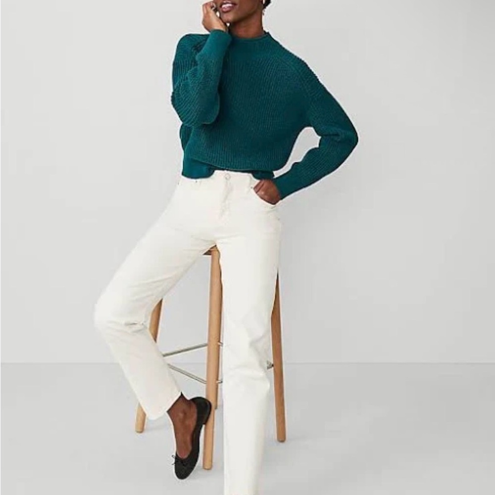 Ann Taylor Factory White Straight Leg Jeans Size 6 • Clean Classic Denim